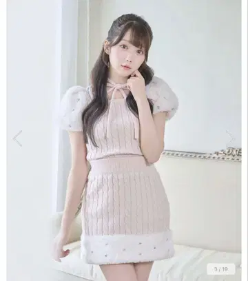퍼 포인트 니트 미니 세트업 로제 뮤즈
