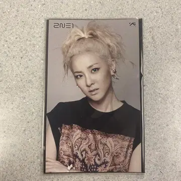 2NE1 YG exhibition 트레이딩 카드