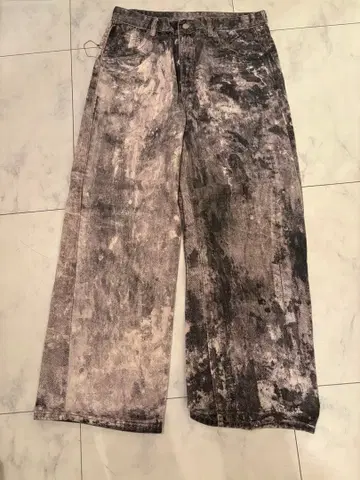 RONGCHENGTAO 페인트 가공 와이드 레그 데님
