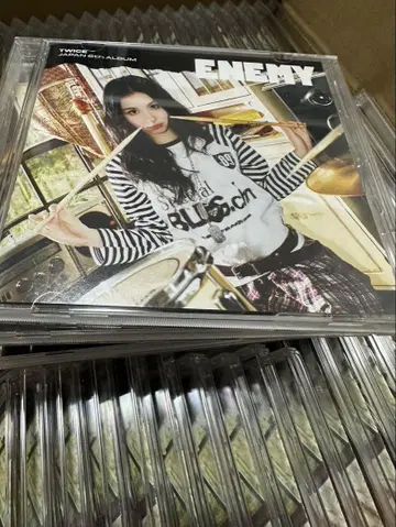 ENEMY 채영반 60장