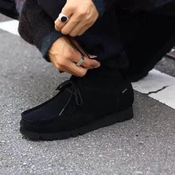 Clarks 왈라비 블랙