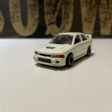 토미카 이니셜D CN9A 랜서 에볼루션 IV