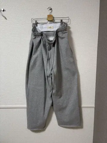 PONTE 그레이 스웨트 팬츠
