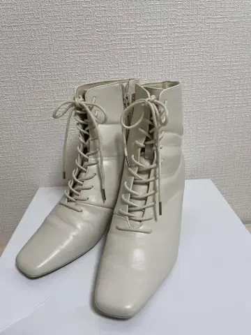 르탈롱 레이스업 숏부츠 아이보리 M 사이즈