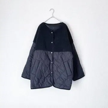 [ 새상품급 ] 보아 절개 퀼팅 코트 블랙 M