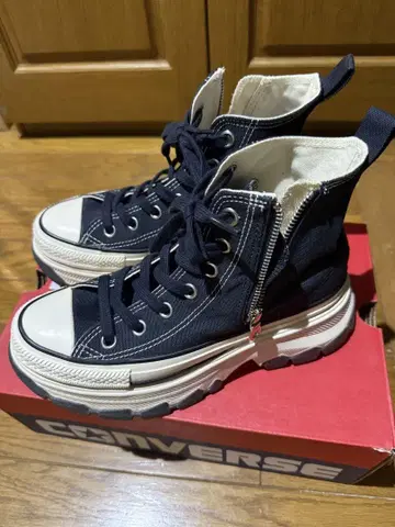 CONVERSE 통굽 하이컷 스니커즈