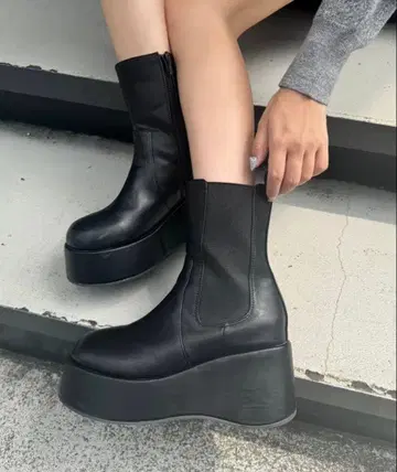 [ 마이너스 3kg ] 사이드 고어 볼륨 밑창 숏부츠