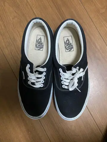 반스 오센틱 블랙