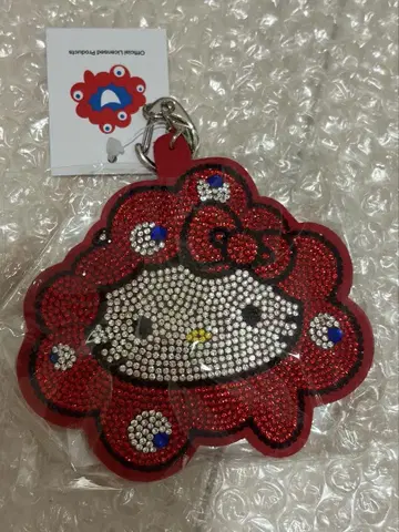 오사카 만박 산리오 미야쿠미야쿠 키라키라 가죽 키링 헬로키티