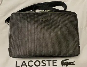 [거의 미사용] LACOSTE CHANTACO 스퀘어 숄더백
