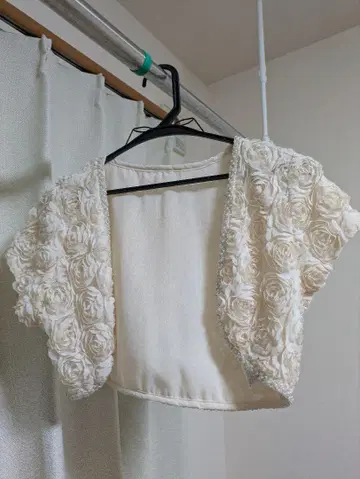 케이프 꽃무늬 화이트 아이보리