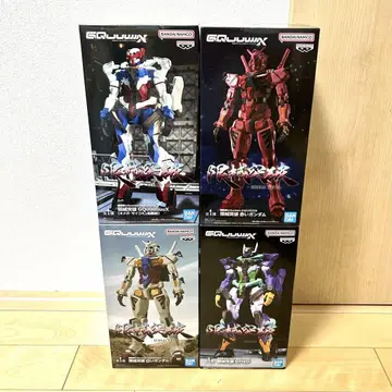 BANDAI 건담 피규어 4체 세트