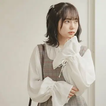 [ amr. ] 캔디 플레어 블라우스