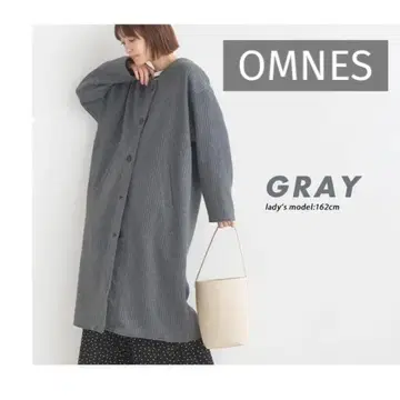 [ 새상품 ] OMNES 라인 퀼트 노카라 롱 코트 그레이 퀼팅