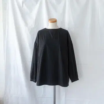 [ 미사용품 ] 스틸 에 콩포르 크루넥 블라우스