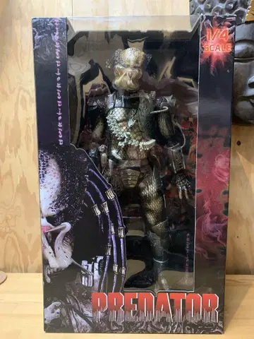 NECA 프레데터 PREDATOR 1/4 스케일 피규어 [ 미개봉 ]