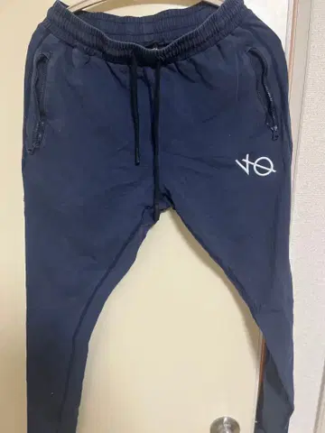 뱅퀴시 조거 팬츠 블랙과 그레이 M