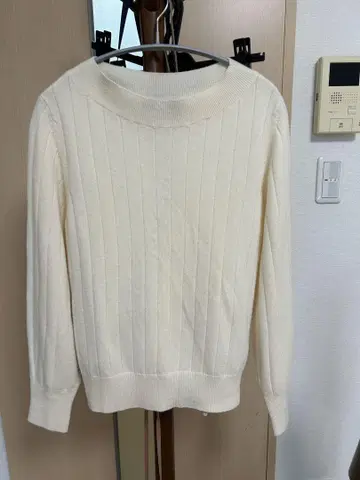 재가격 인하 UNTITLED 아이보리 스웨터 사이즈 2