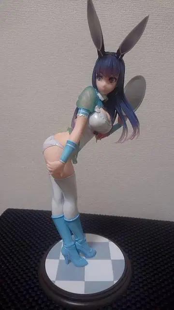 유키시로 토우카 Bunny Ver 1/7 피규어