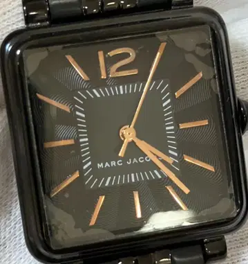 MARC BY MARC JACOBS 손목시계 블랙