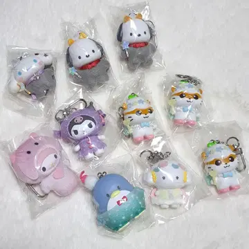 새상품 산리오 캐릭터즈 시크릿 키링 치비토모 10개