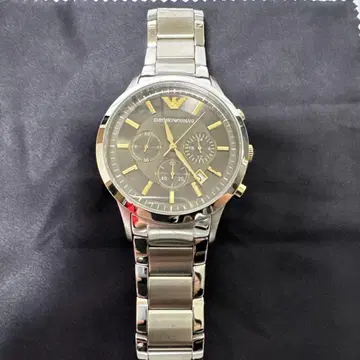 EMPORIO ARMANI 크로노그래프 손목시계