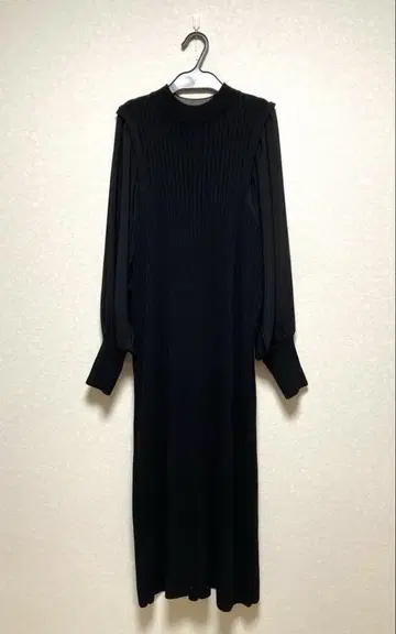 새상품  vin 이소재 리브 니트 원피스