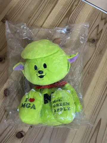 Mrs. GREEN APPLE 메멜 봉제 인형