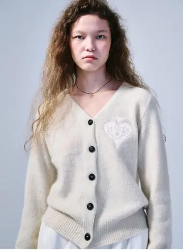 [ 새상품급 ] 라쿤 블렌드 V넥 가디건