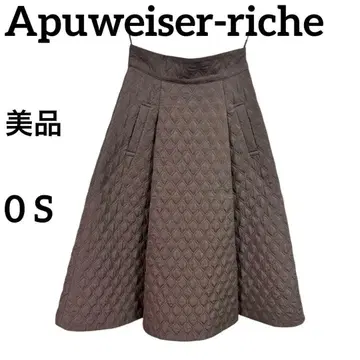 Apuweiser-riche 아푸와이저 리셰 퀼팅 미디 스커트