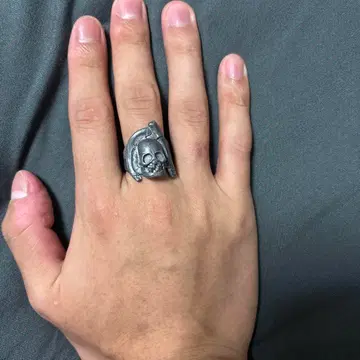 스컬 디자인 실버 반지 중간 사이즈