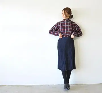 사쿠라 SACRA 하이넥 티셔츠