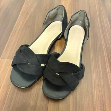 어반 리서치 도어스 세퍼레이트 플랫 샌들 37 23 23.5 블랙