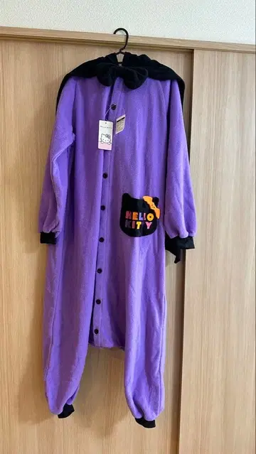 헬로키티 Kello Kitty 고양이 귀 후드 부착 룸웨어