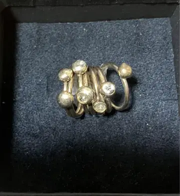 이오세리아니 반지