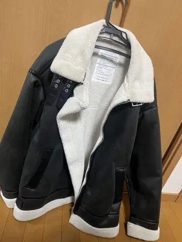 블랙 가죽 쉘파 자켓