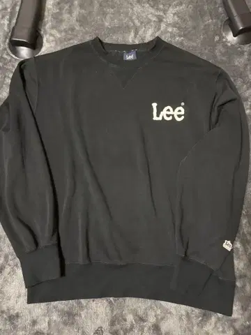 Lee 트레이닝복