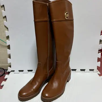 마이클코어스 롱 부츠 가죽 골드 금장 장식 브라운 미사용 새상품