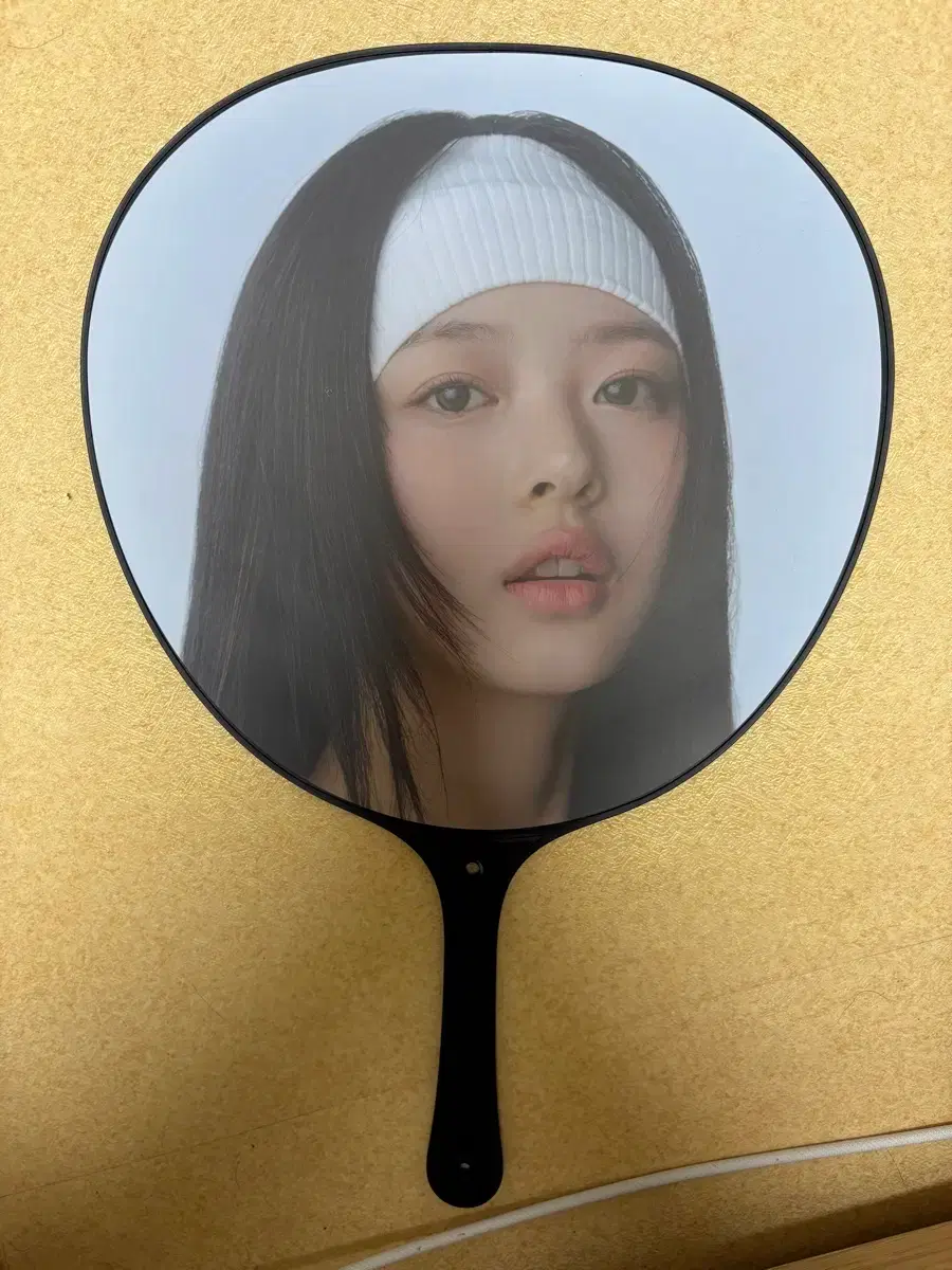 NewJeans Hanni fan mini, big