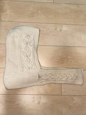 YUKIFUJISAWA 장미 바라클라바