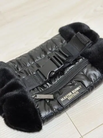 MASTER BUNNY EDITION 핸드워머