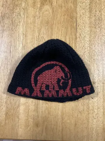 Mammut 니트 모자