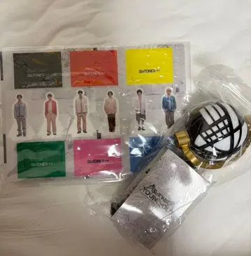 SixTONES YOUNGOLD 응원봉 음색 첫 구매 혜택 캐릭터 스탠드