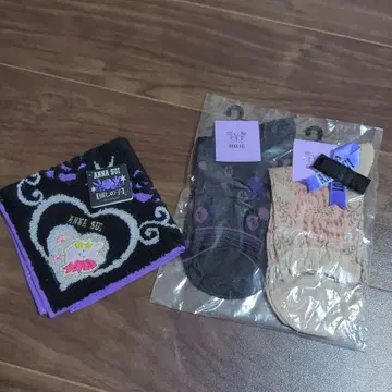 ANNA SUI 꽃무늬 삭스 2켤레 세트, 핸드 타월 1개