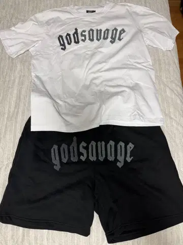godsavage T셔츠와 숏팬츠 XL [ 냅색 ] 있음