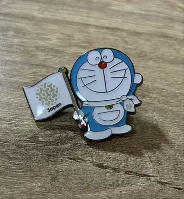 만박 한정판 도라에몽 핀 배지 일본관