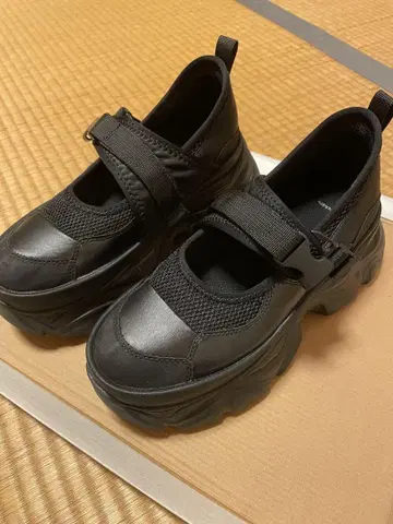 JEANASIS 비대칭 스니커즈 L