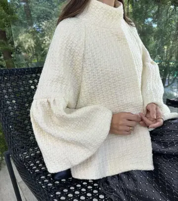 로빙 트위드 벌룬 슬리브 숏 자켓 화이트