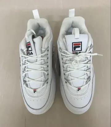 FILA 화이트 통굽 스니커즈