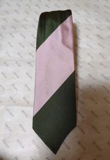 아토반누치 넥타이 칠단 접기